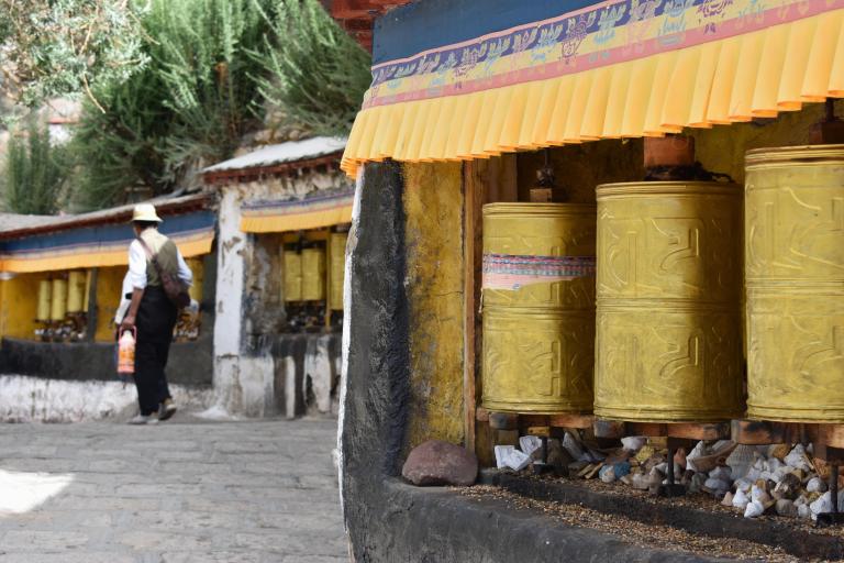 1D25C784-F4F5-45E8-A4BC-5E1CA82B2423