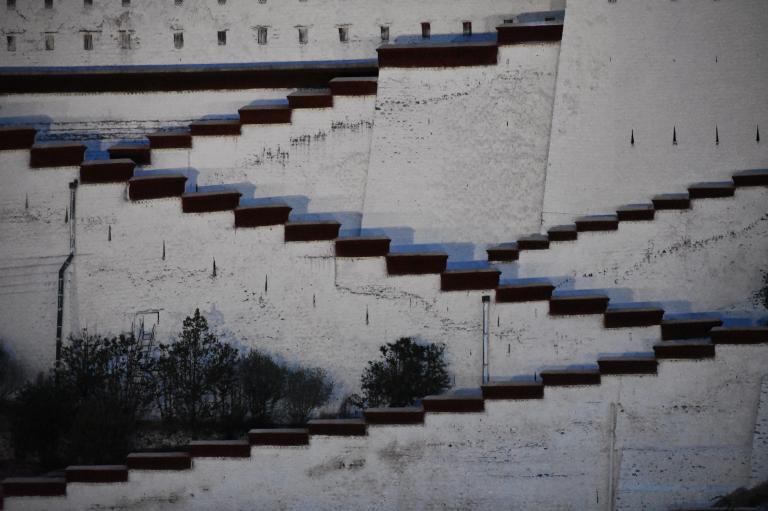 3B4156B9-5722-429E-93DC-AF82AC4E7A53