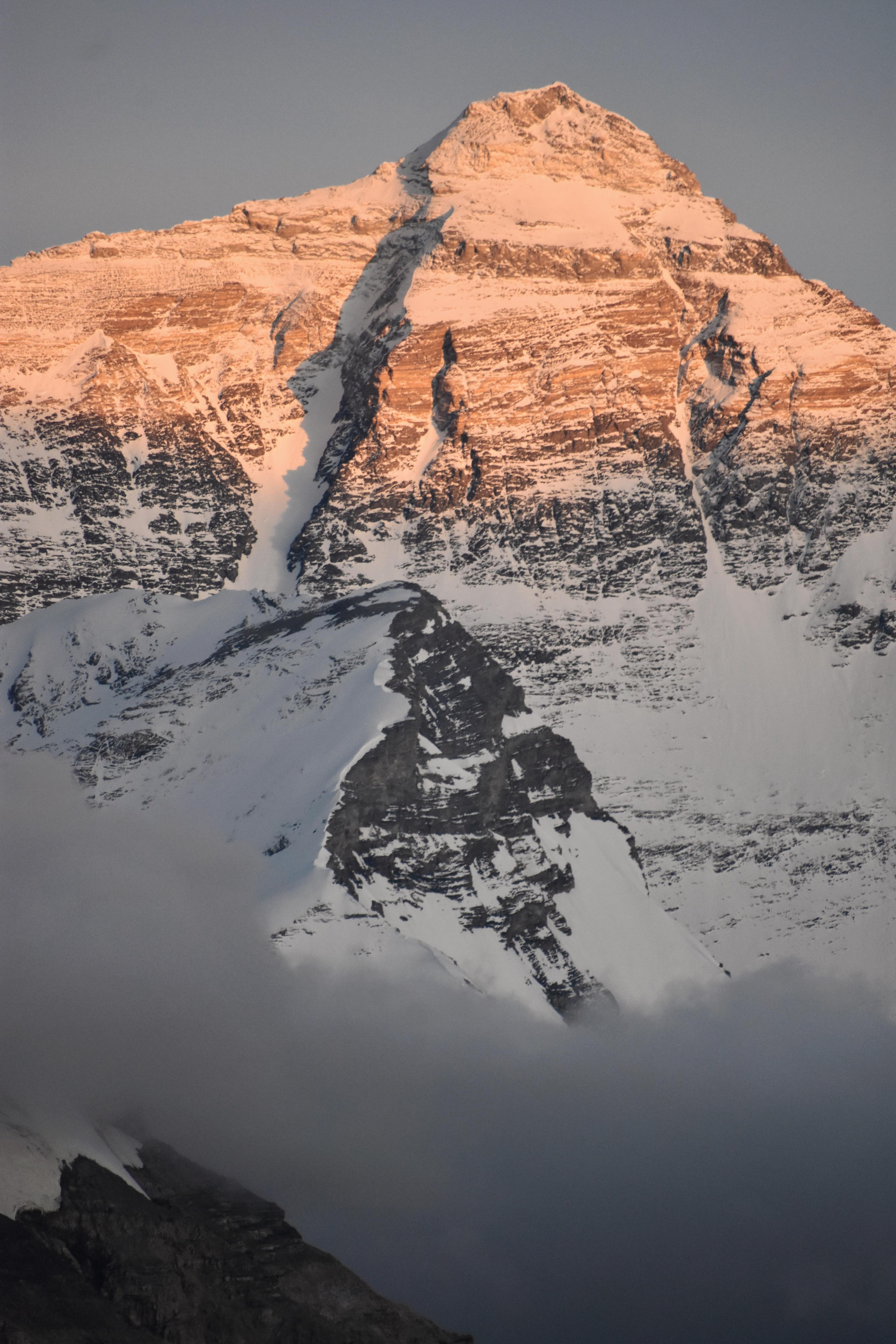 5FC68E68-BEA4-4AE9-8B55-49D2D7F9A8B3