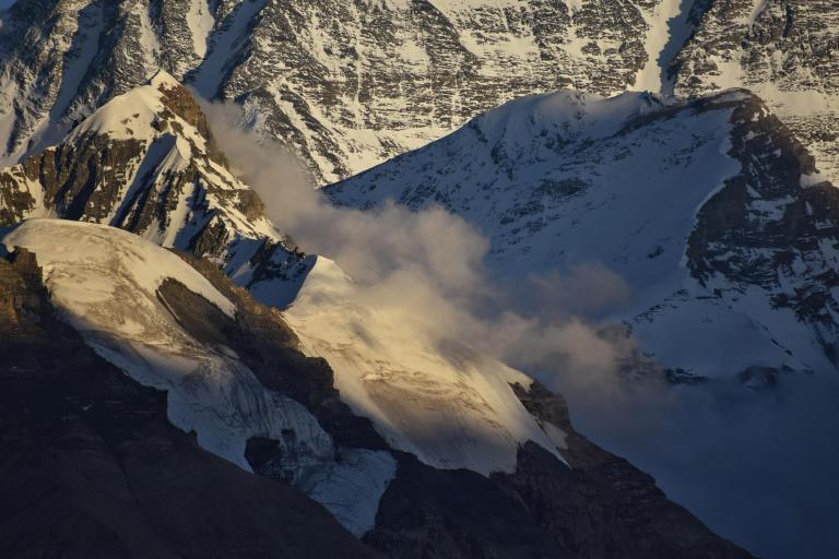 DB7D981F-2EF0-4E42-B814-EA11E9D3B094