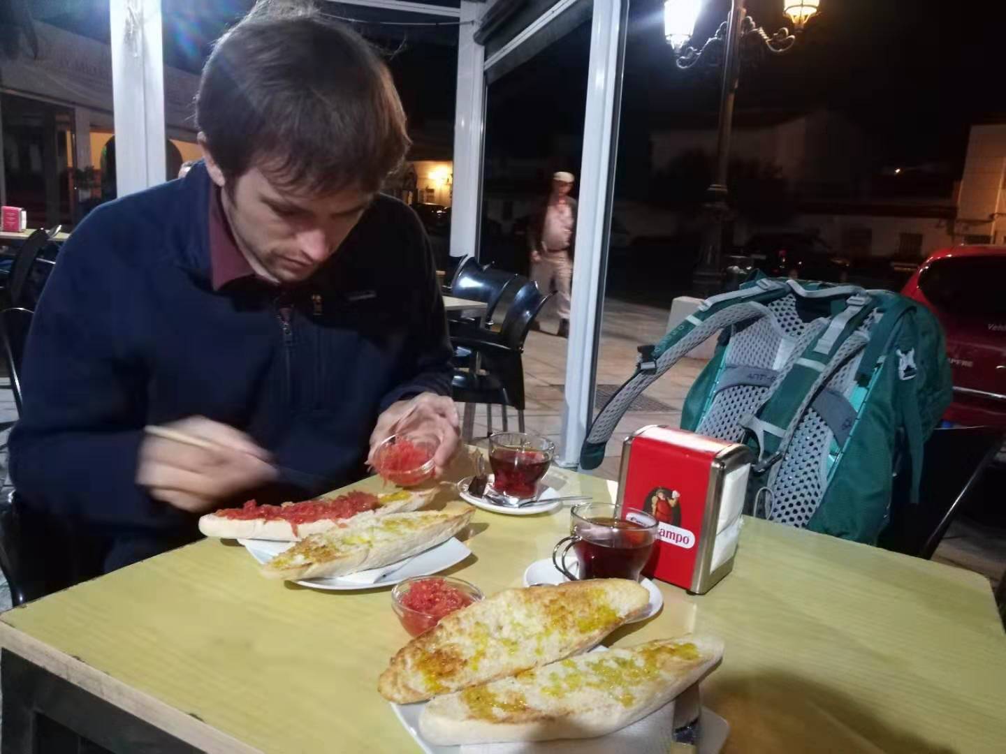 BBA07F1A-3AFE-418C-BF3F-72FD60049C3D