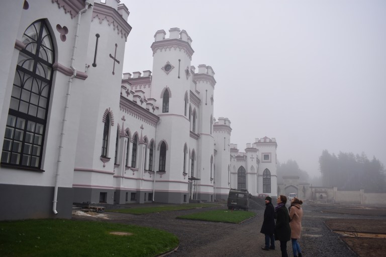 322E6B87-8427-4058-B907-C4372D5C0317