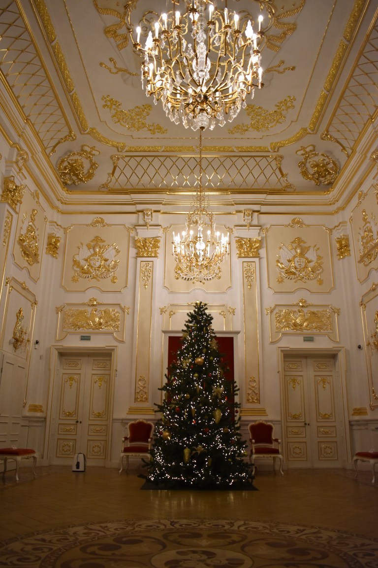 4E1B21BF-4713-4B68-A0C9-A23452D6FF90