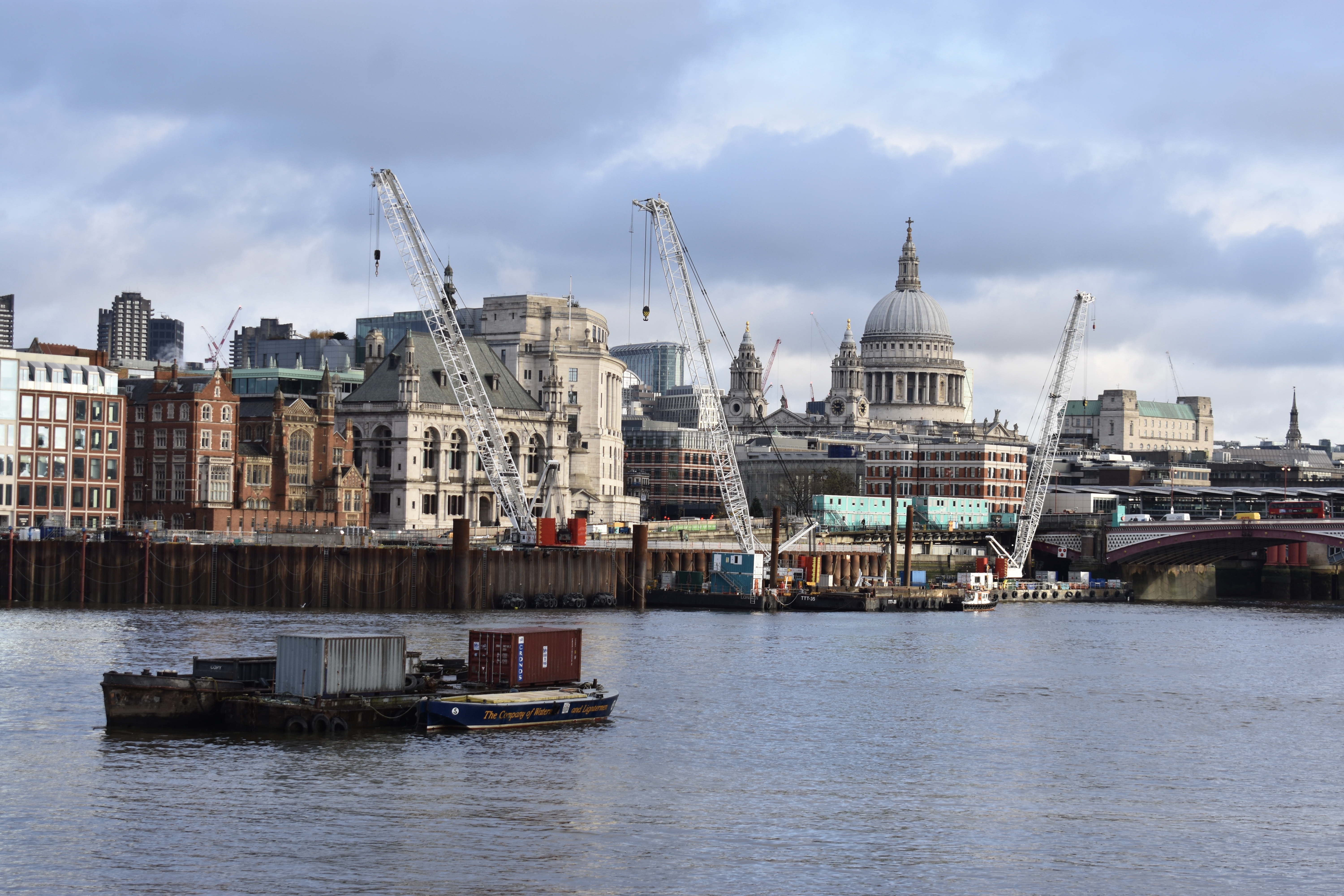 A3EEFE08-A75F-46B8-8FFF-5AC3A34DF683