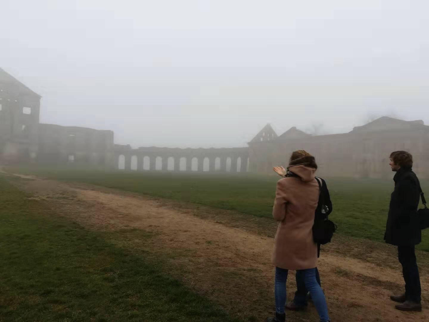 BAA67A9F-5000-425B-87D7-BFFD1FD0D85E