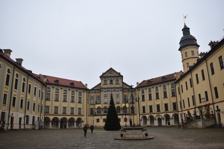 C839C90A-5375-4ABE-98B1-103E8876C59C