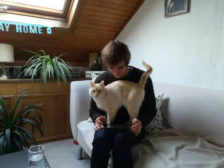 464F3502-CAE9-4CF6-BA7A-38B5DDD5B4A0