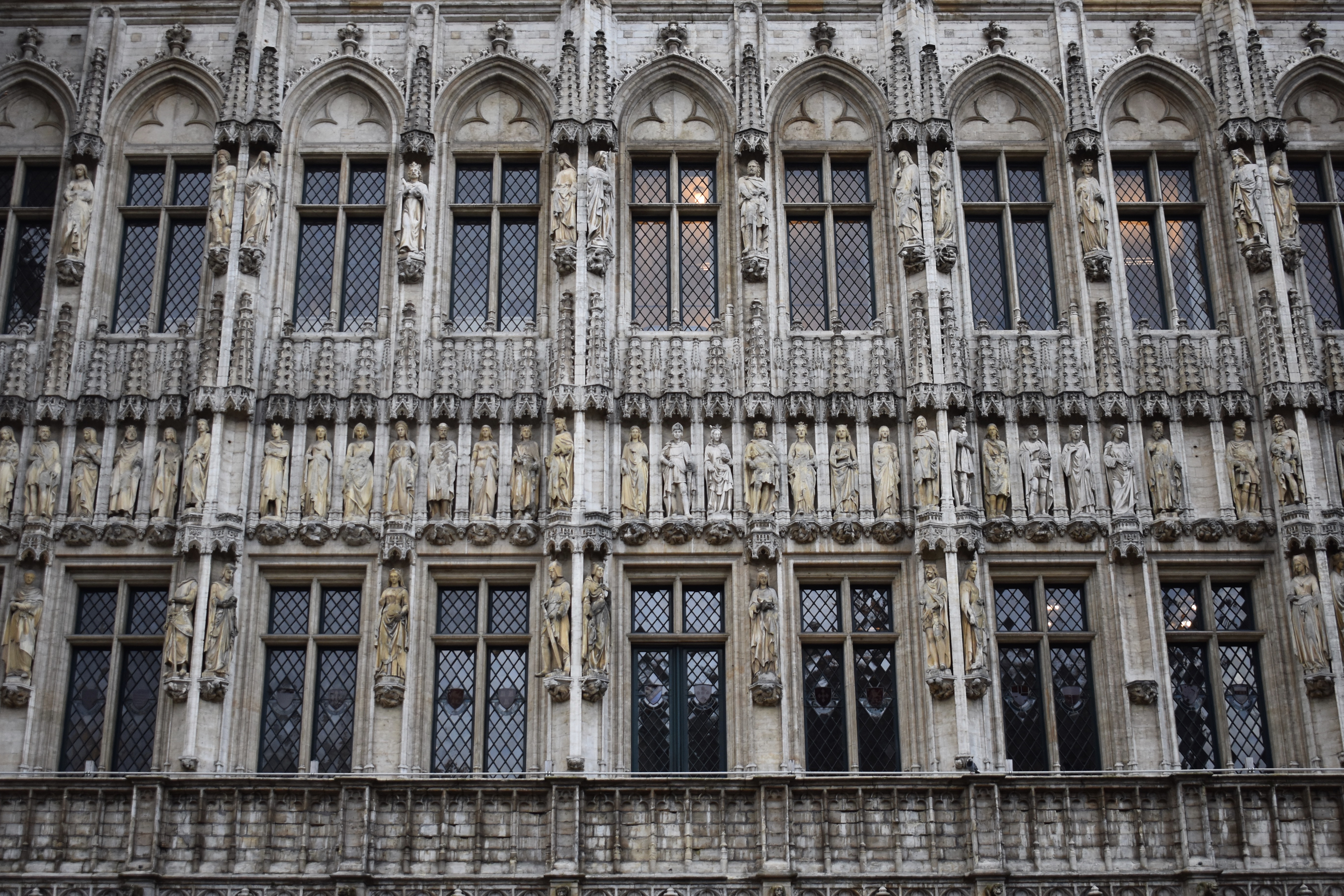 F9FD6BB6-FAA2-4EB6-94EA-24127341D816